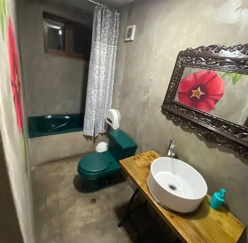 Hotel Eco Bunnu Inn Santa Ana