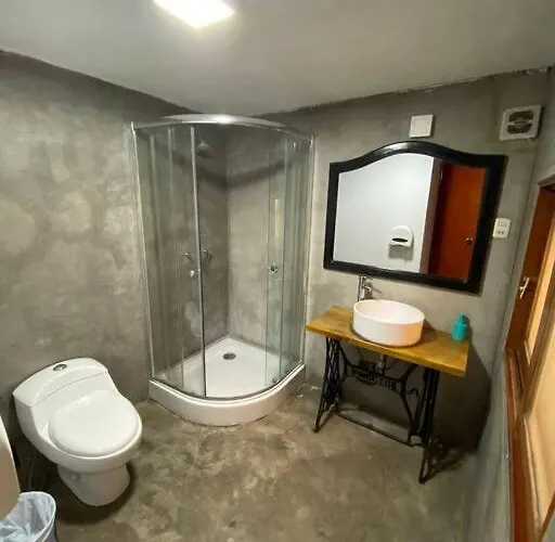 Eco Bunnu Inn Santa Ana *